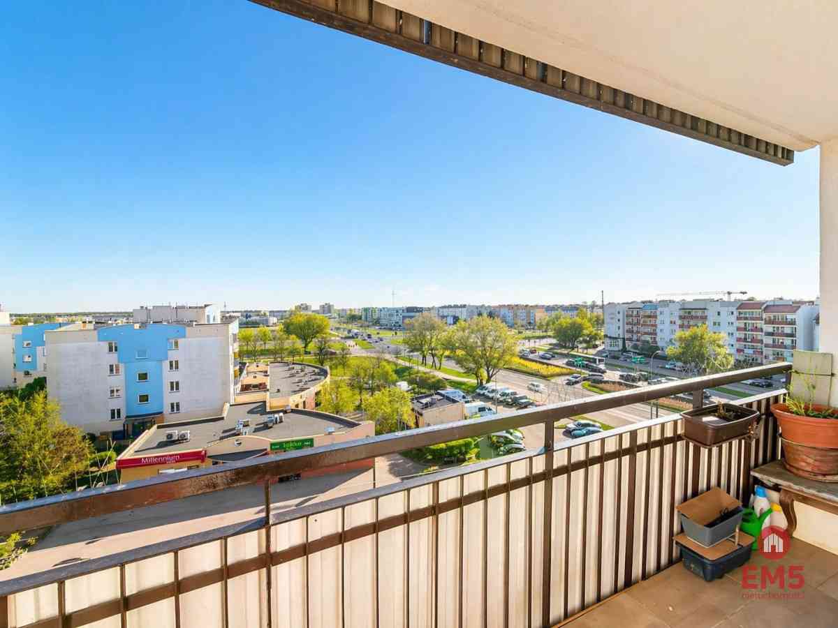 3 pokoje | 62,9 m² | balkon | do remontu | widok