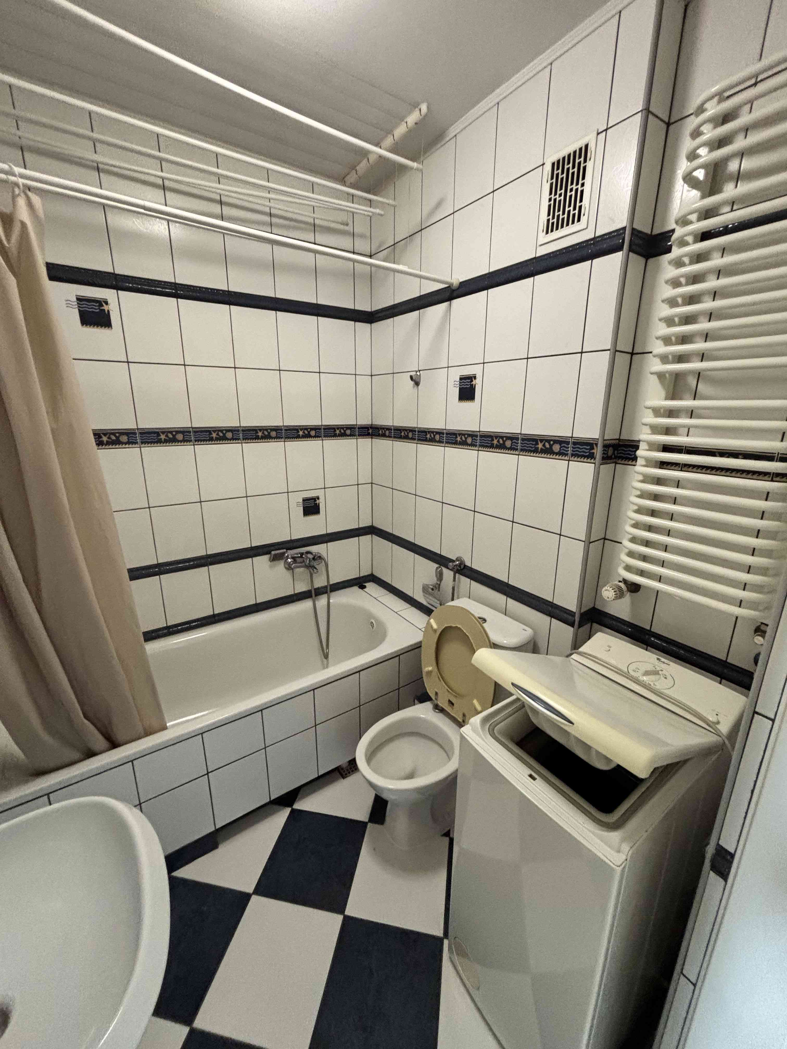 Lokal mieszkalny przy ul. Królowej Jadwigi 33a w Krakowie - zdjęcie 4