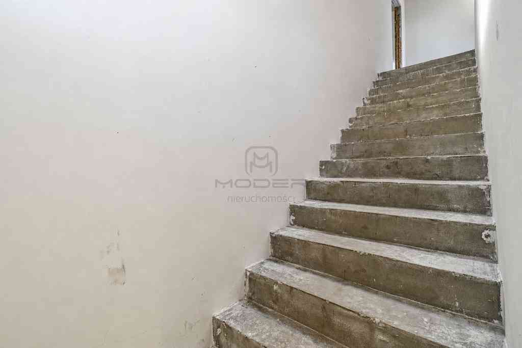 Dom w stylu dworkowym w Ciecierzycach - zdjęcie 17