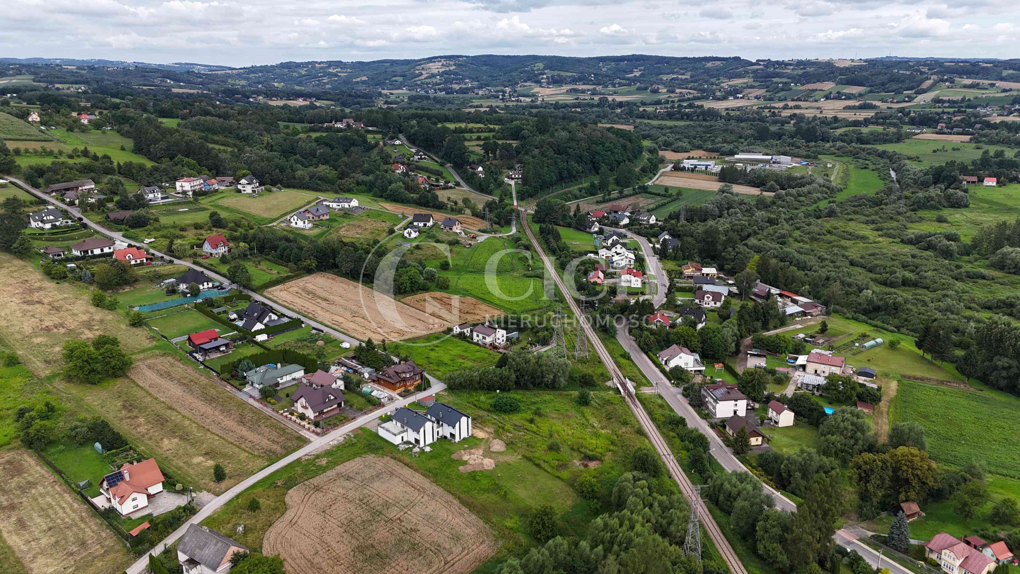 Tuchów – działka inwestycyjna z pozwoleniem na | bliźniaka 2 × 164 m² - zdjęcie 14