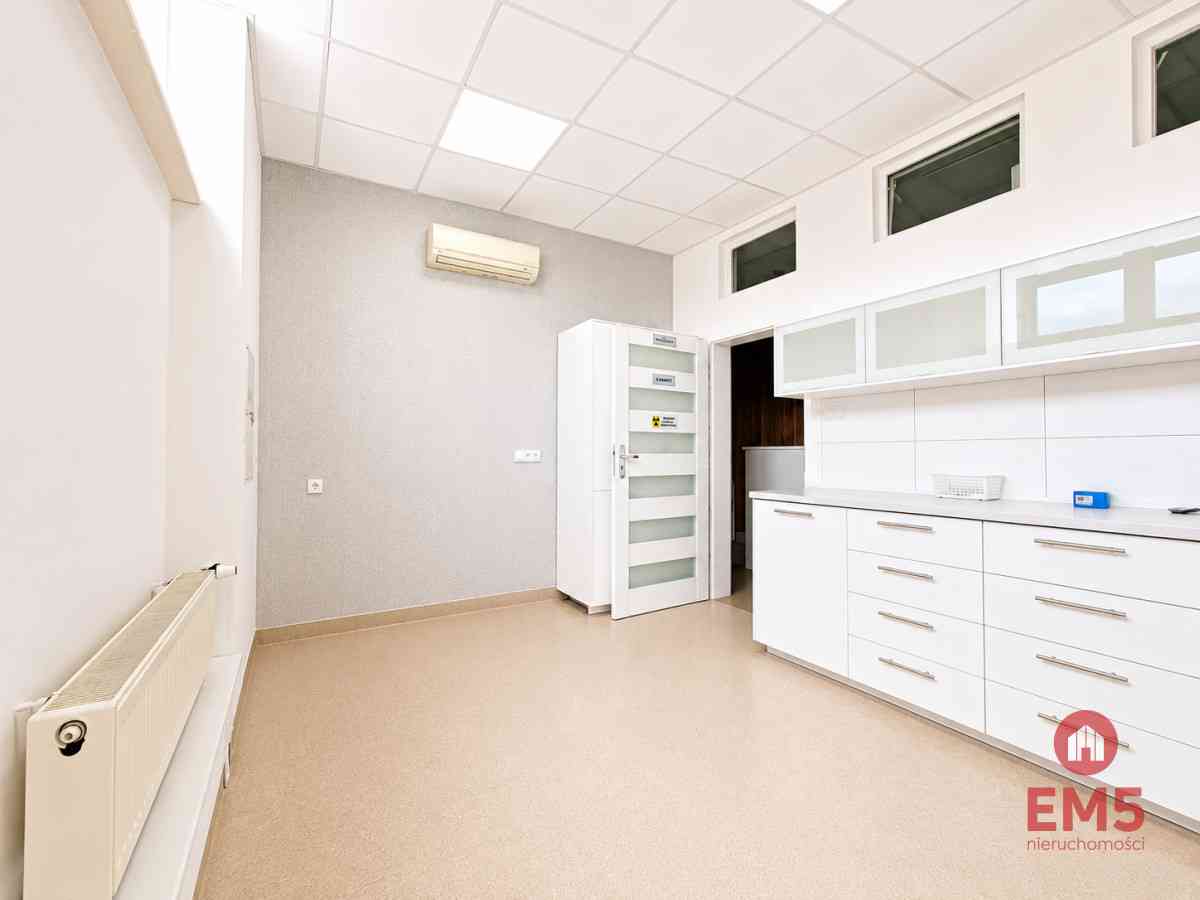 Lokal 51 m2. Os. Piasta