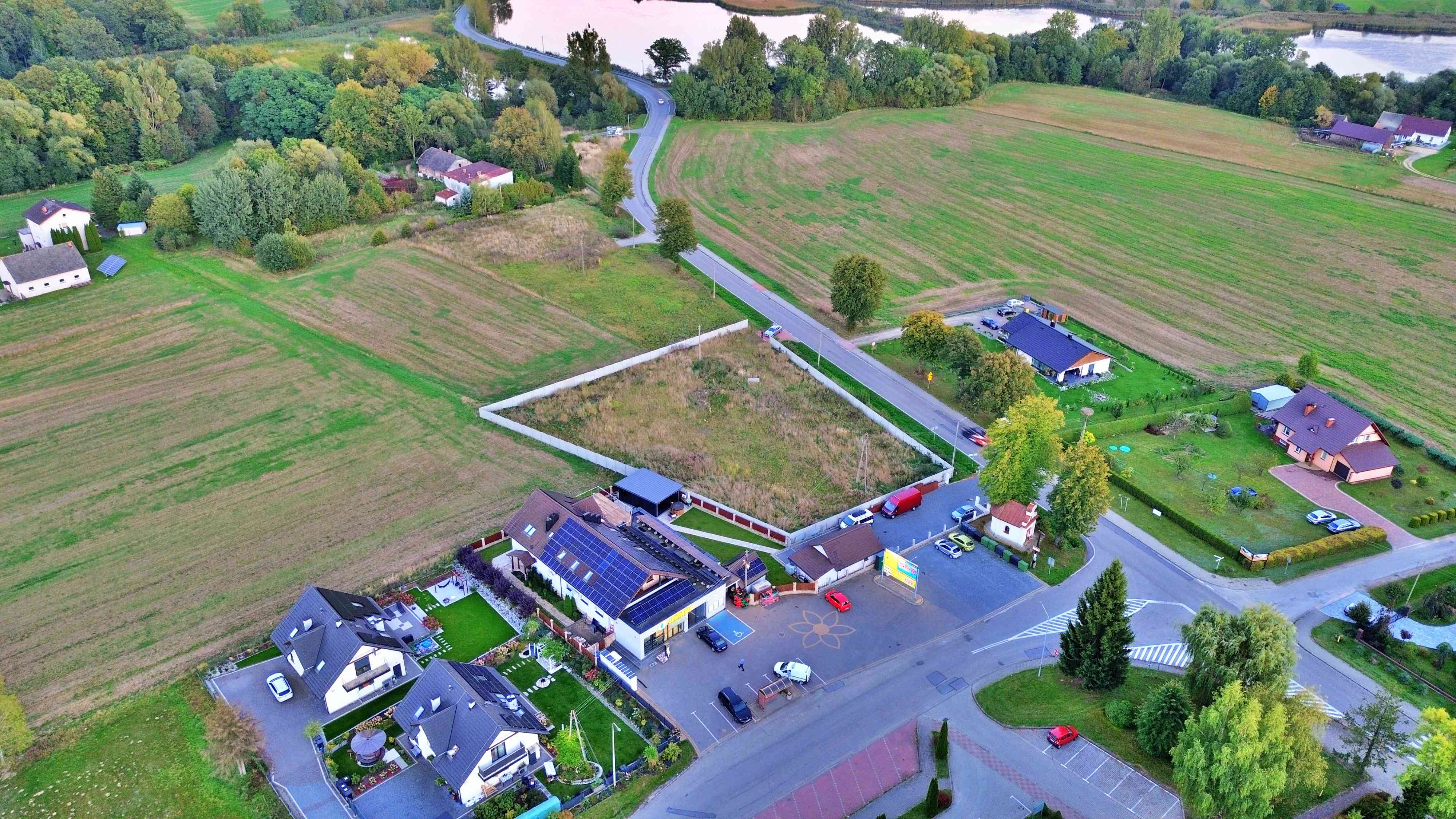 Działka mieszkaniowo-usługowa | 29 arów | Frydrychowice, ul. Wadowicka