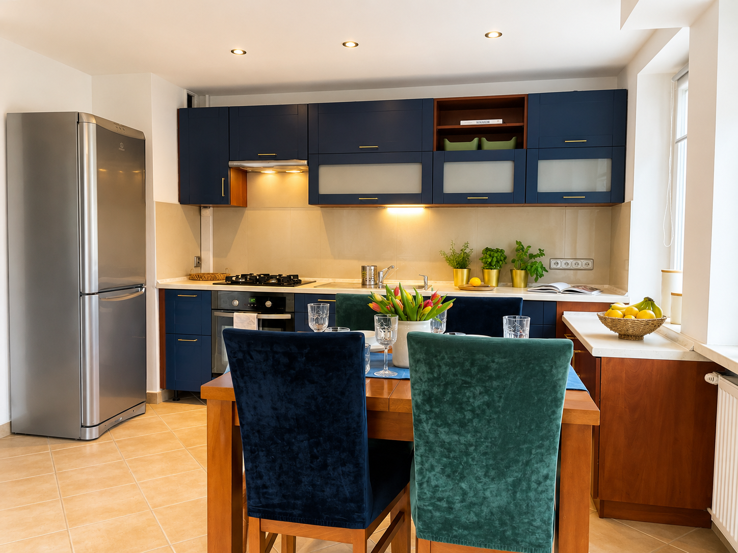 3 pokojowe mieszkanie z balkonem i klimatyzacją - zdjęcie 3