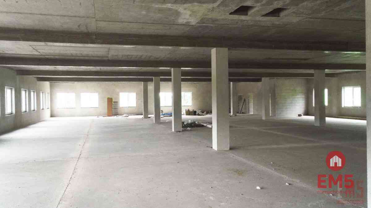 Powierzchnia handlowo-usługowa 1300 m2 - zdjęcie 4