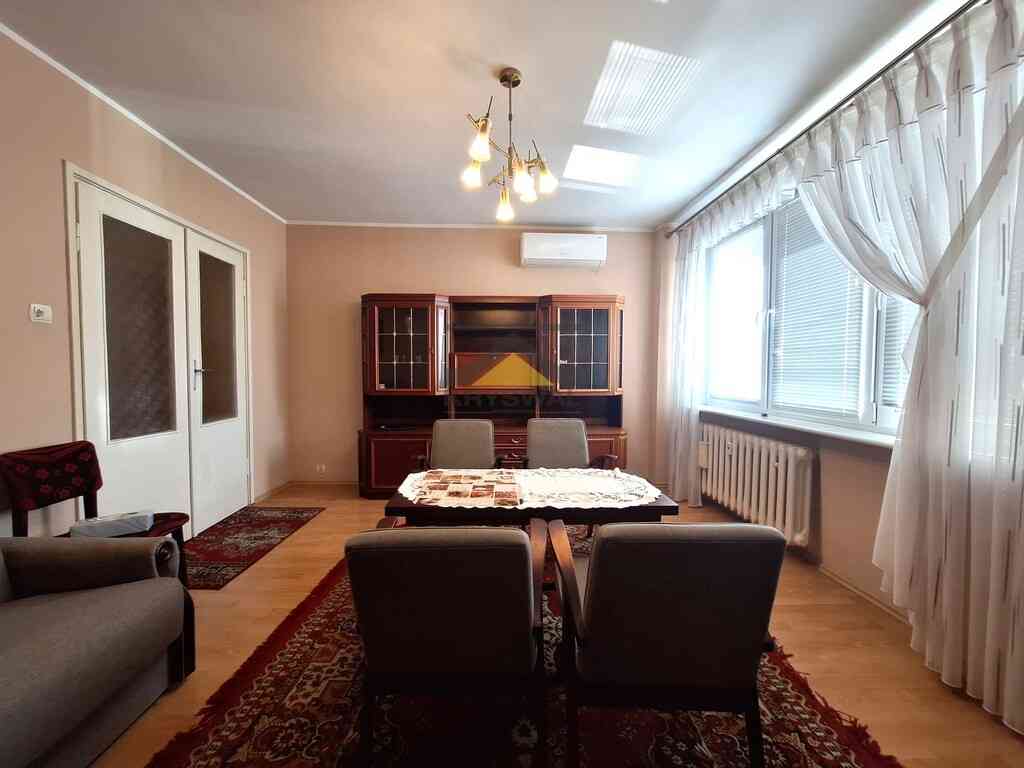 Mieszkanie w samym centrum z widokiem na katedrę - zdjęcie 6