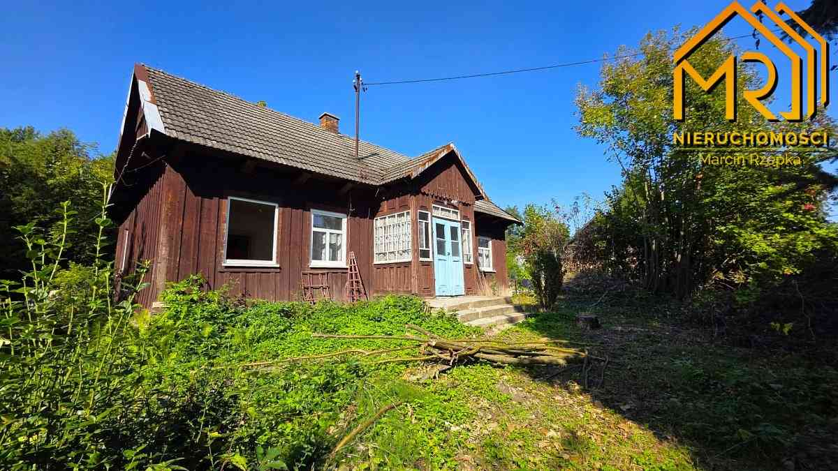 Drewniany dom do remontu – Siedliszowice, gm. Żabn