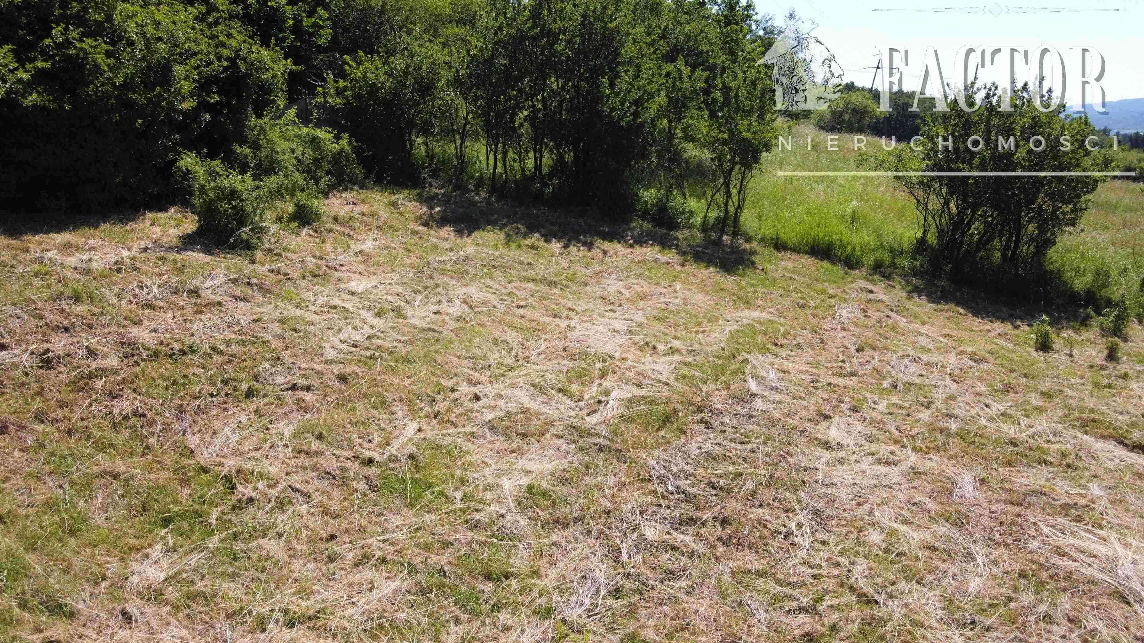 Działka budowlana w Bystrej, 1200 m² - zdjęcie 2