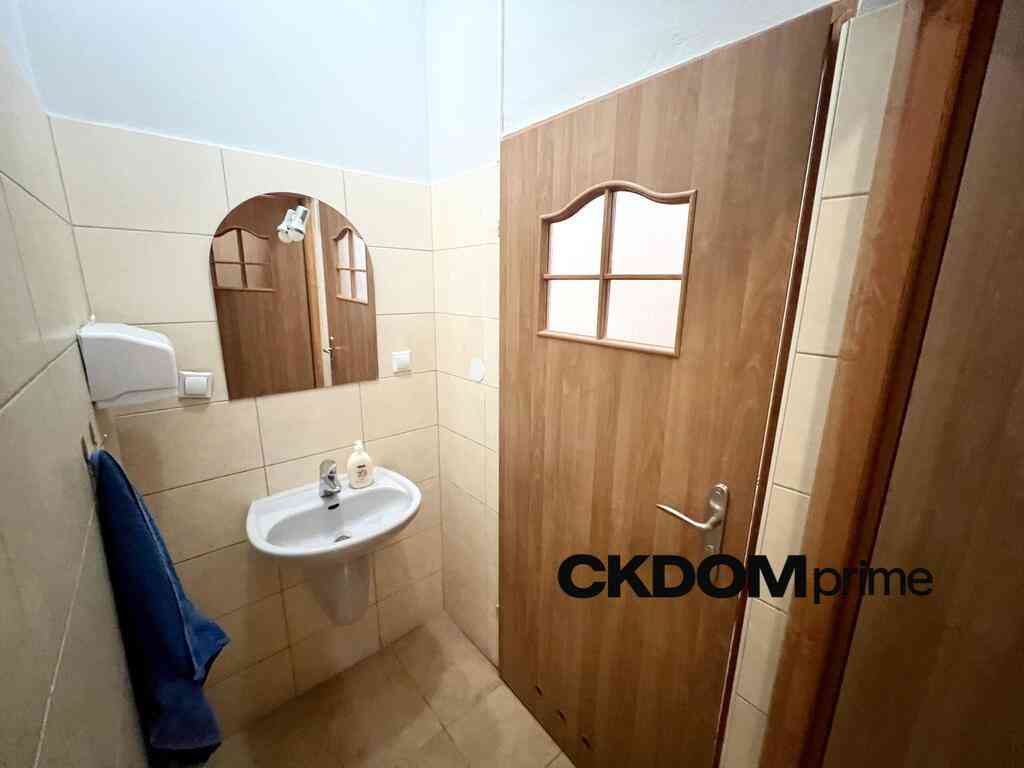 Lokal 115,8 m² w centrum Kielc – idealny pod aptek - zdjęcie 8