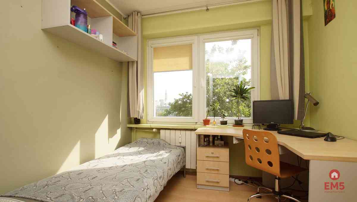 3 pokojowe mieszkanie blisko centrum - zdjęcie 2