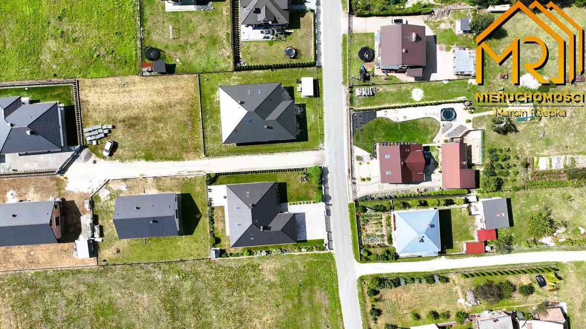 Dom parterowy z antresolą – Wierzchosławice, 13 km - zdjęcie 18