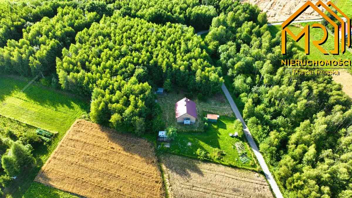 Dom jednorodzinny do kapitalnego remontu w Pleśnej - zdjęcie 16