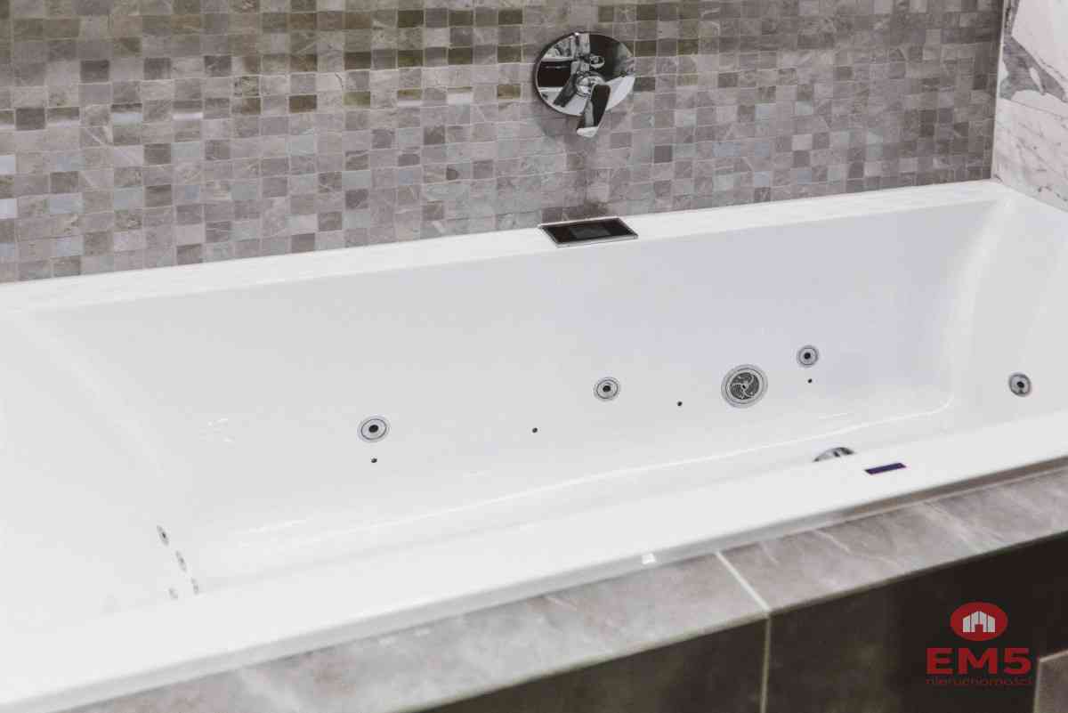 Dwupoziomowy Apartament z Panoramą na Jezioro - zdjęcie 12