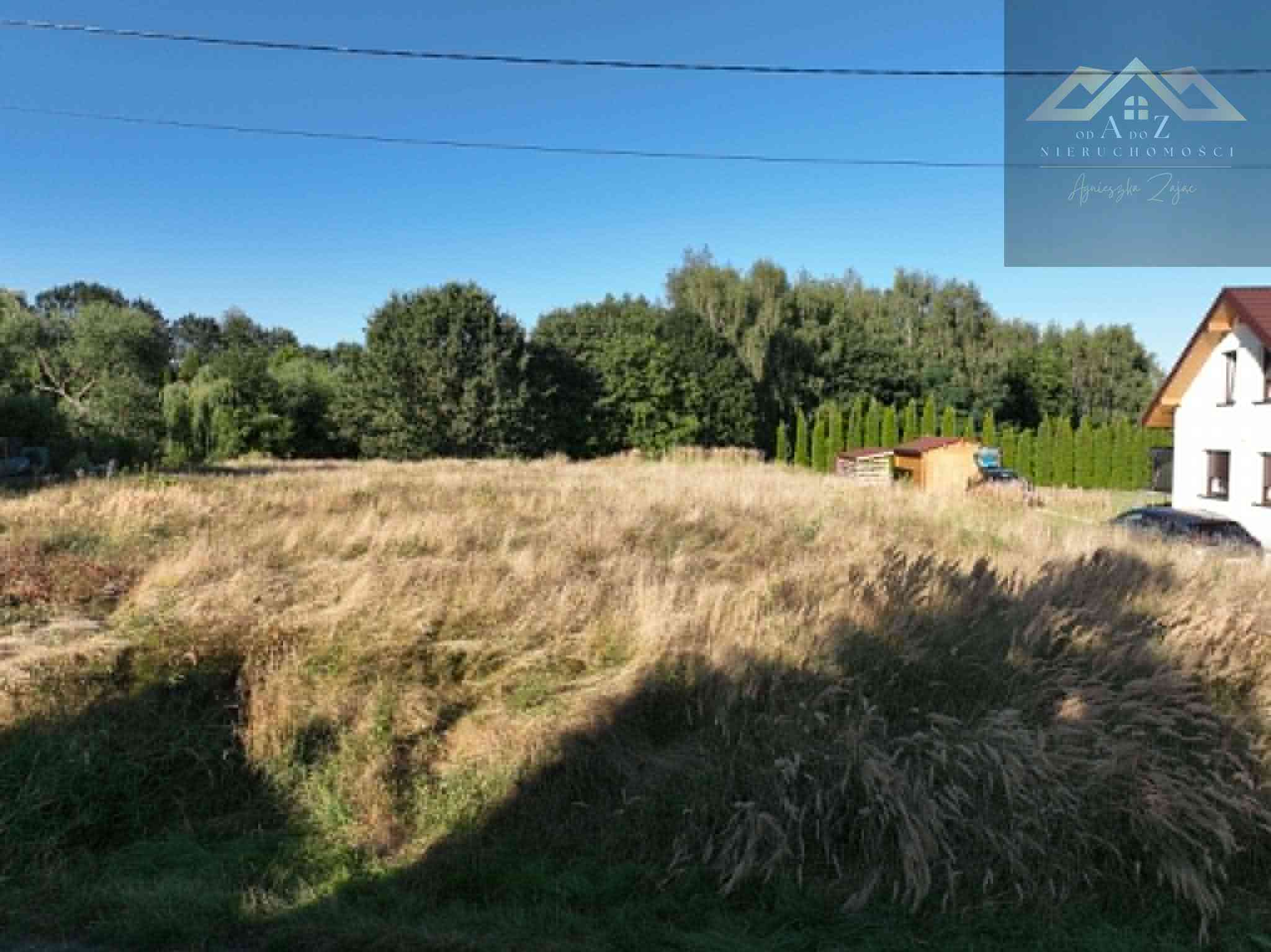Piękna widokowa działka budowlana w centrum wsi - zdjęcie 10
