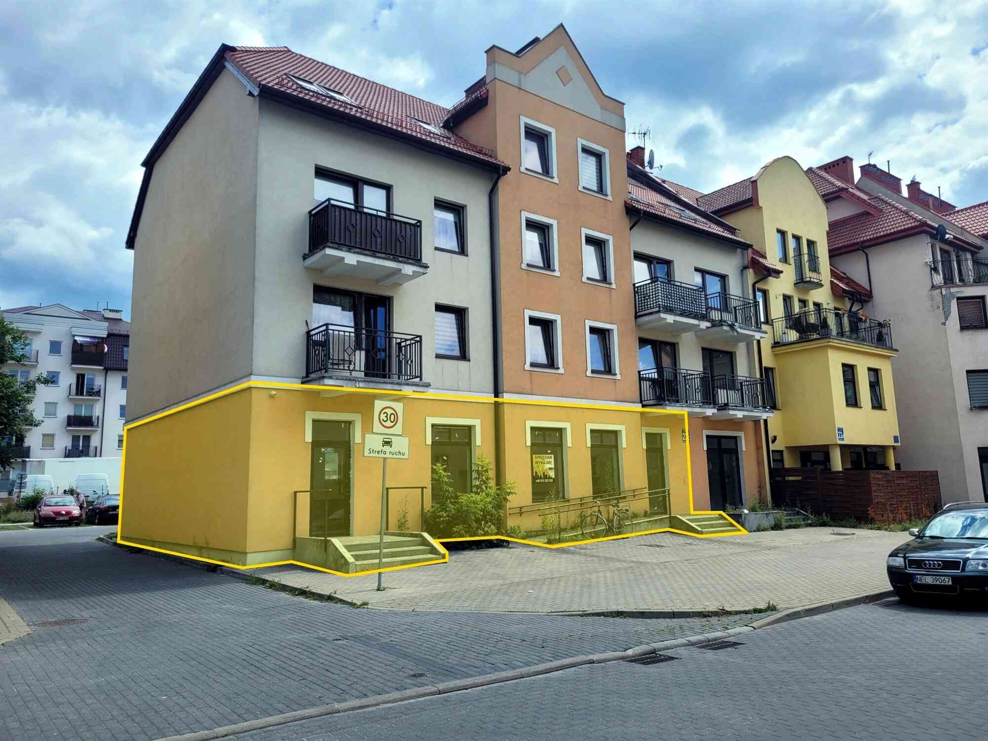 Lokal w centrum do własnej aranżacji.