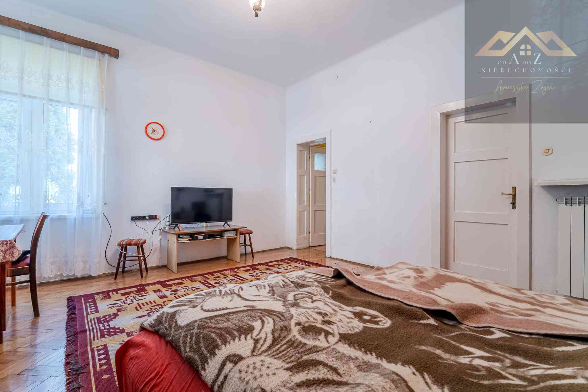 Duży dom z potencjałem, w centrum miasta, działka 723m2, garaż - zdjęcie 14