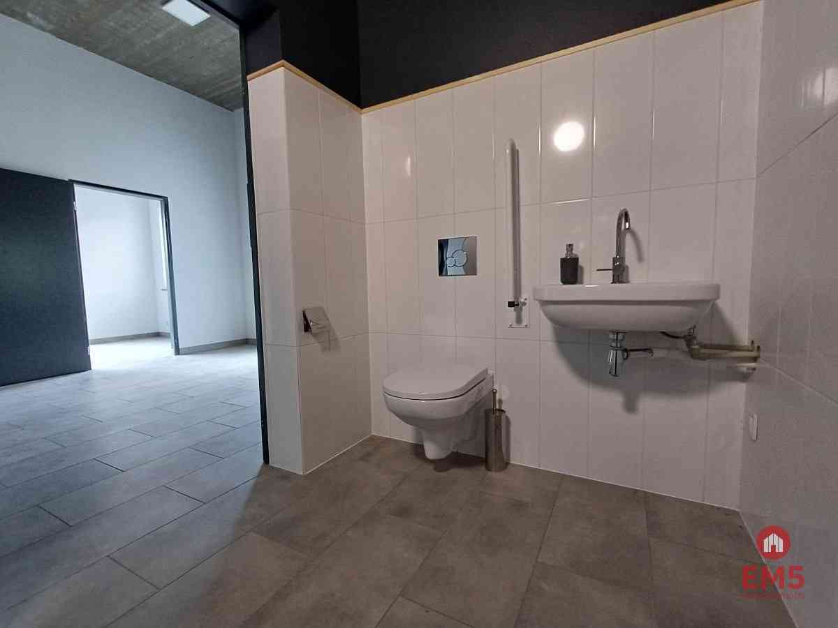 Lokal do wynajęcia! Nowy - zdjęcie 5