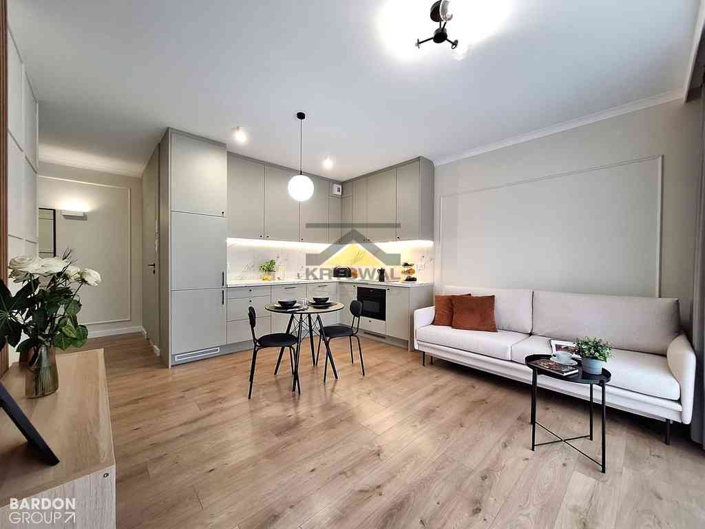Apartament w centrum miasta z widokiem  na park! - zdjęcie 4