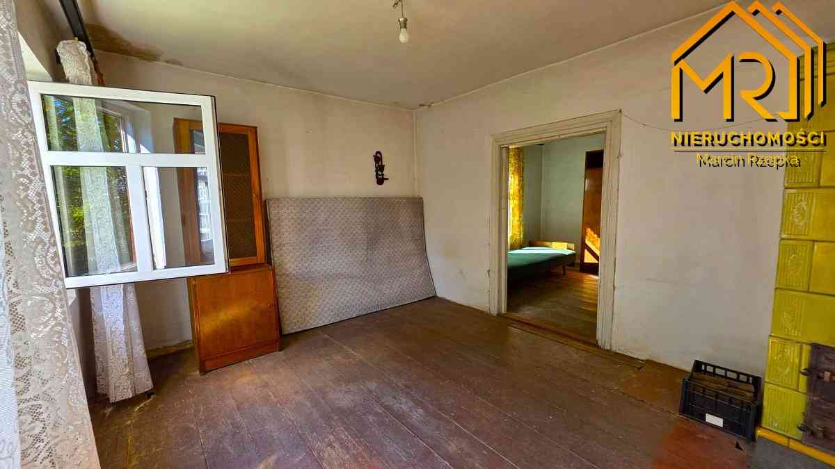 Drewniany dom do remontu – Siedliszowice, gm. Żabn - zdjęcie 11