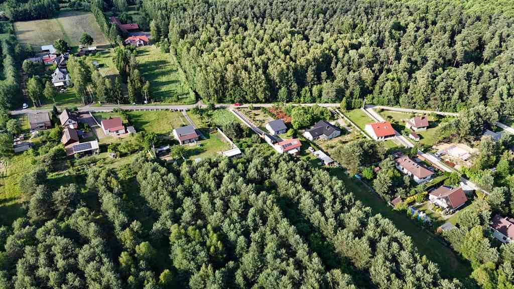 Długi Kąt | Działka budowlana w otoczeniu lasu - zdjęcie 2