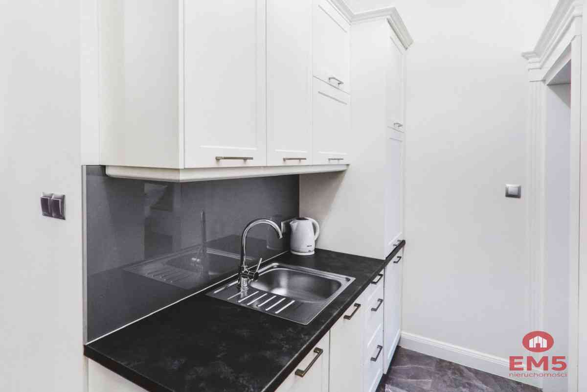 Dwupoziomowy Apartament z Panoramą na Jezioro - zdjęcie 11