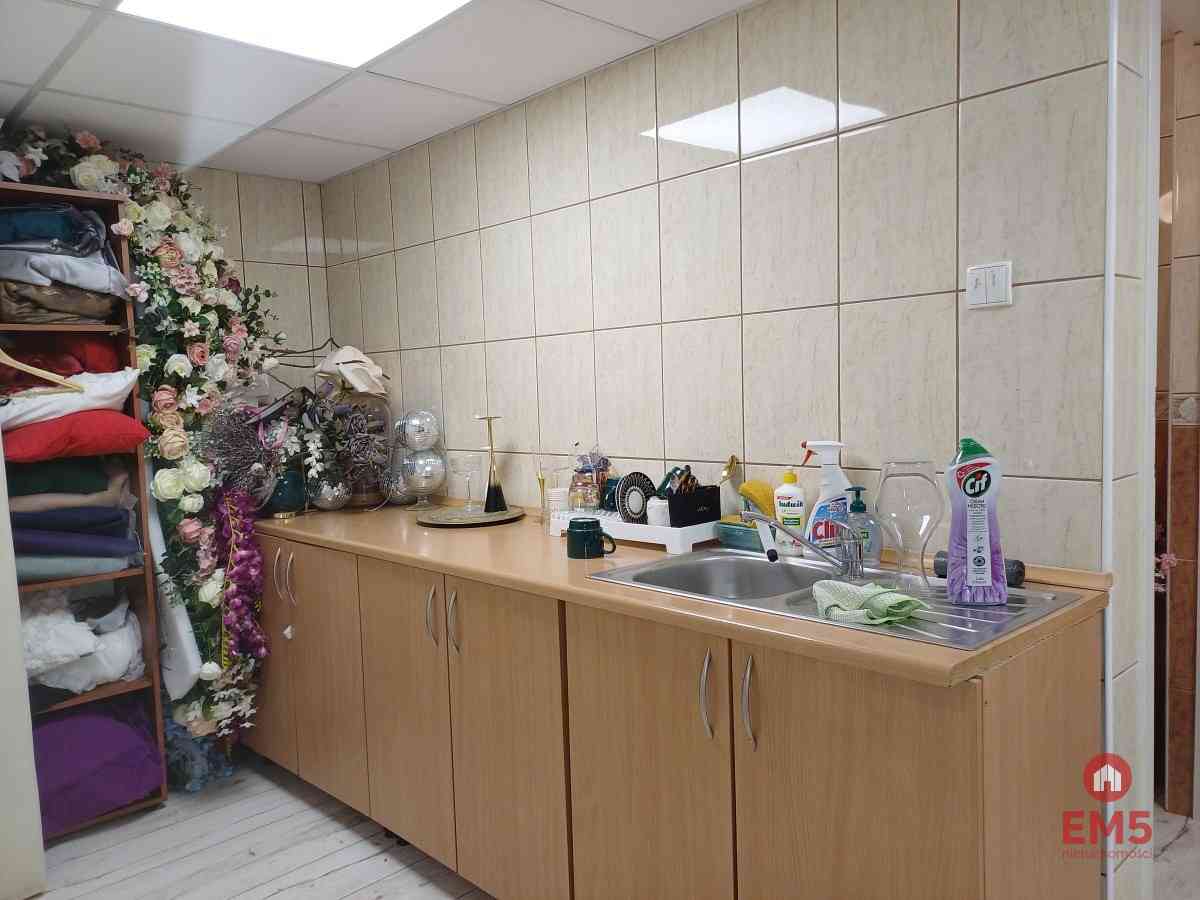 Atrakcyjny lokal w centrum, prestiżowa lokalizacja - zdjęcie 6