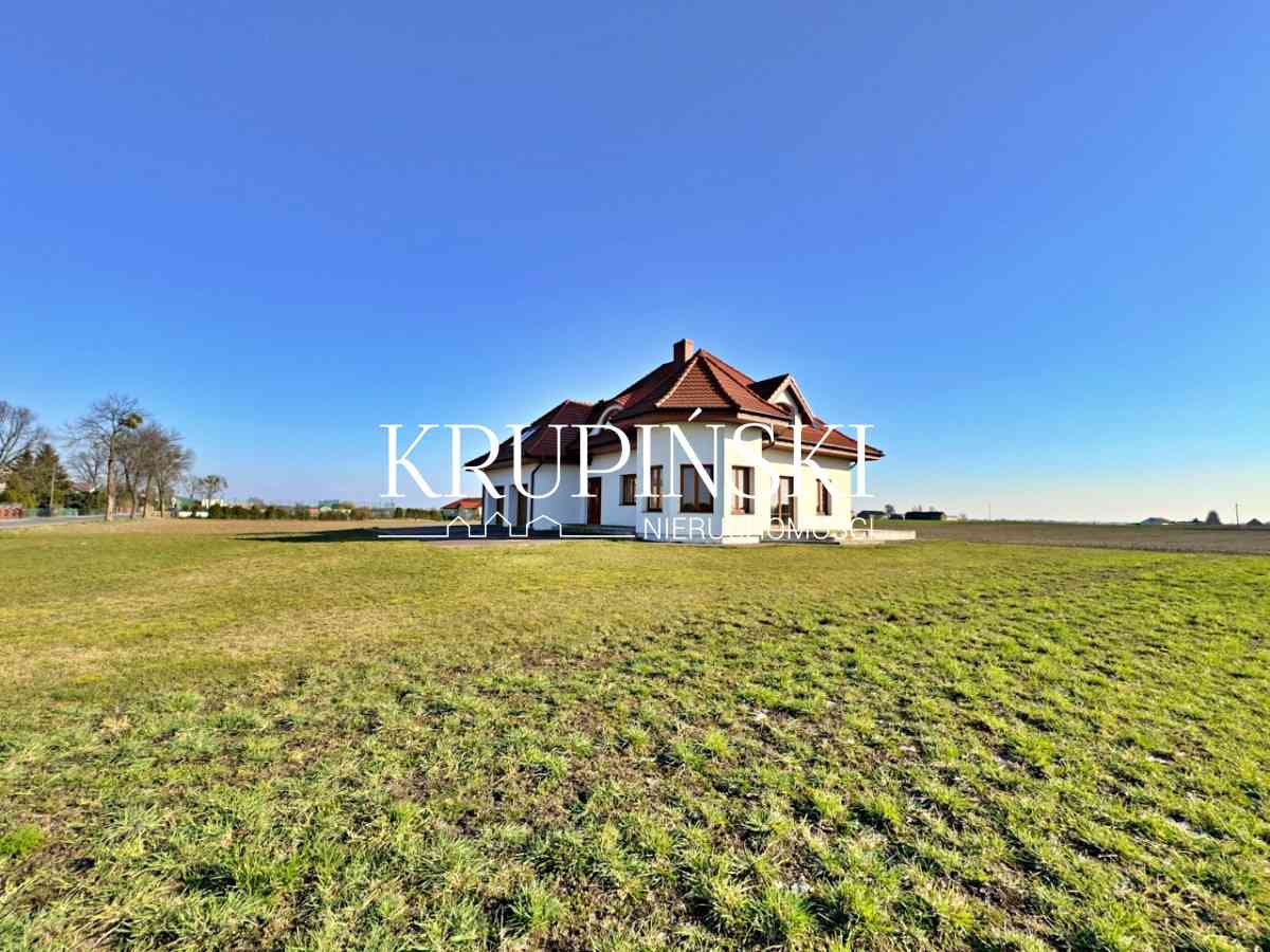 Ciechocin, dom 281,2 m2, działka 3018 m2, 6 pokoi - zdjęcie 2