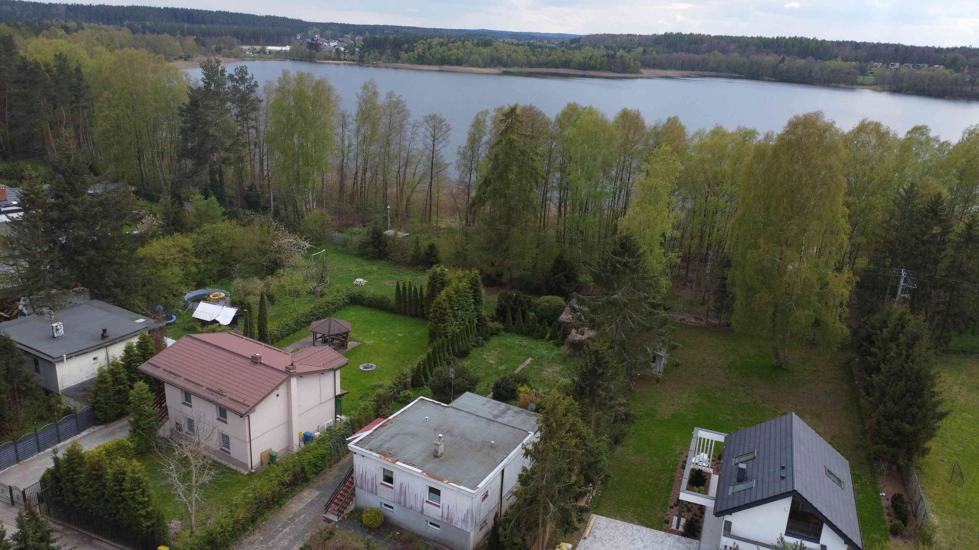 Dom nad jeziorem Sitno Kaszuby