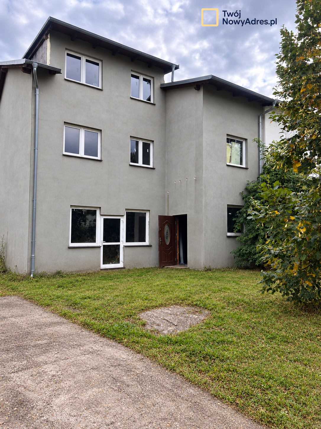 Duży dom 290 m² pod kilka mieszkań i lokal usługowy, Rokietnica - zdjęcie 1