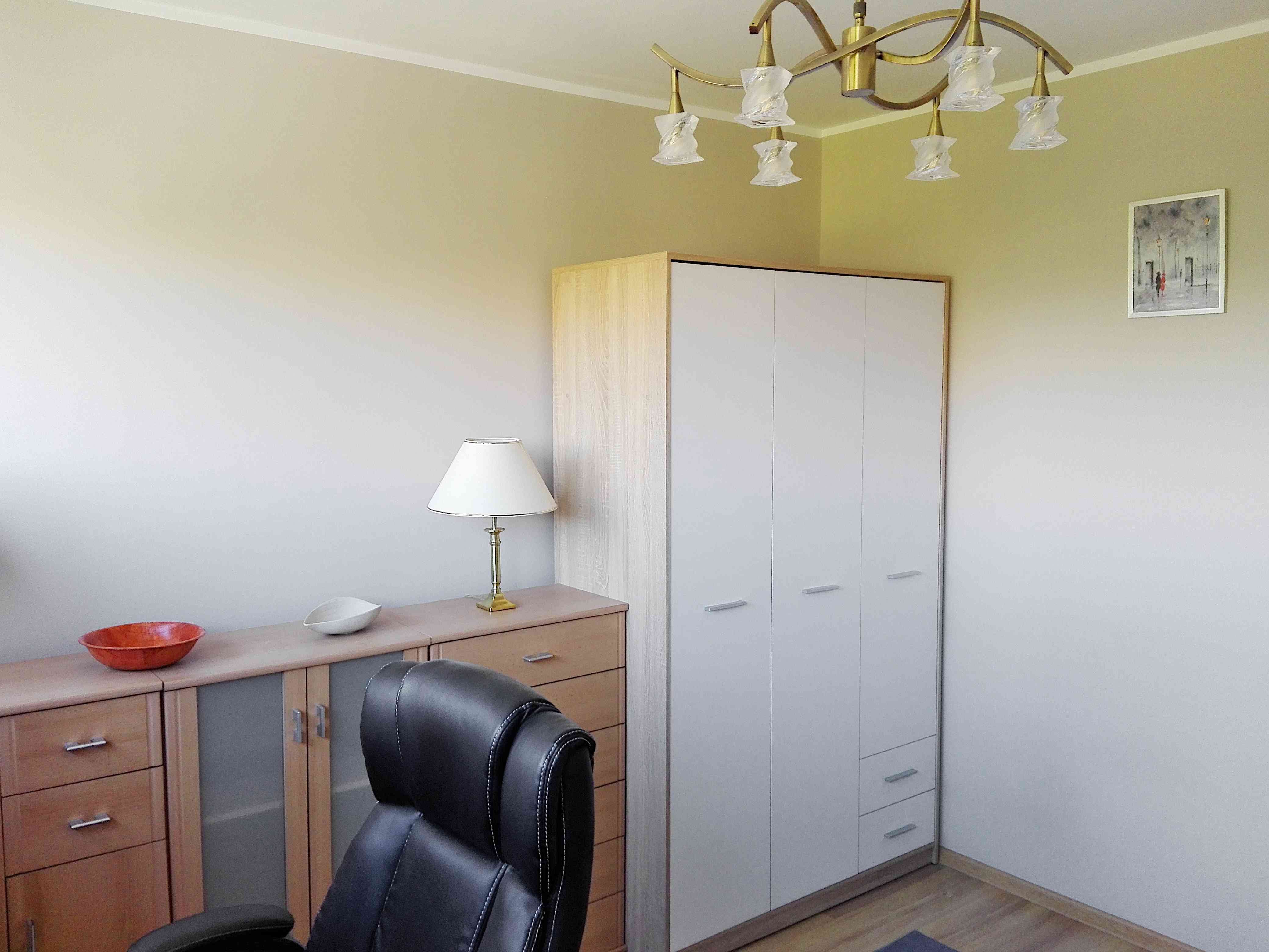 Mieszkanie dwupokojowe z loggią (4 piętro/pokoje rozkładowe/40 m²) - zdjęcie 4