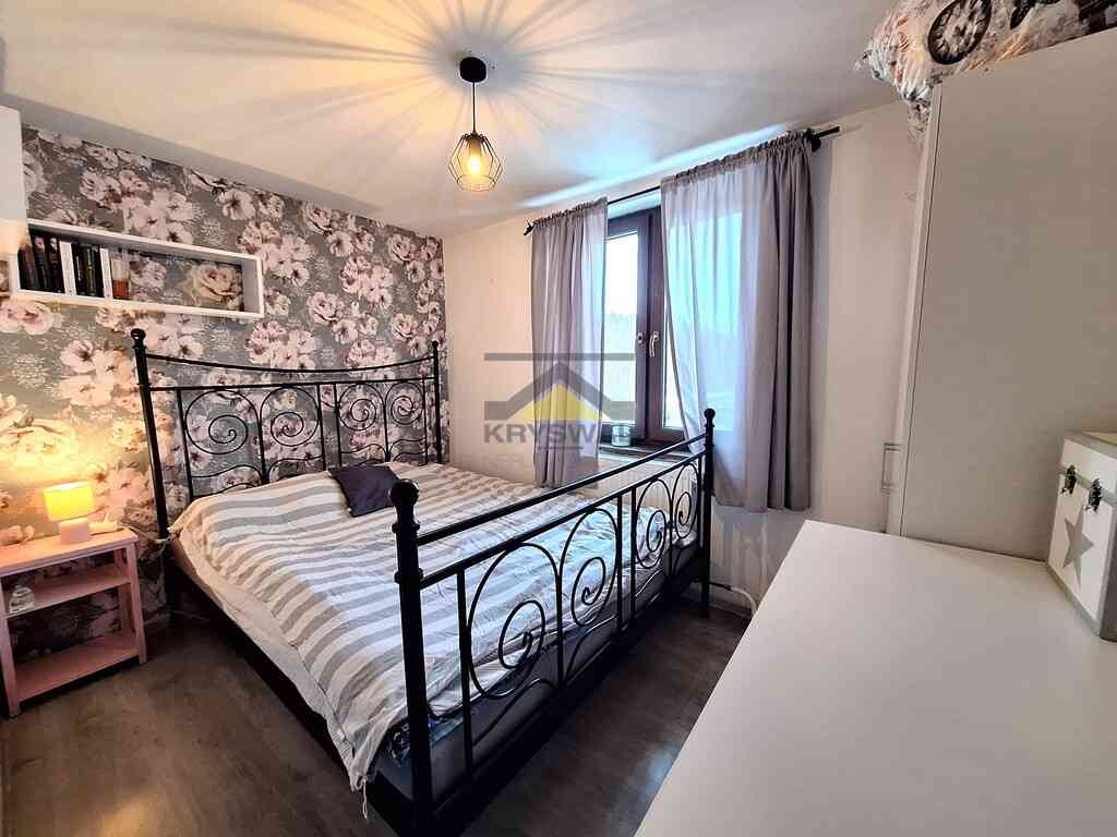 Dom z dużą działką I garażami, bliskio jeziora! - zdjęcie 15