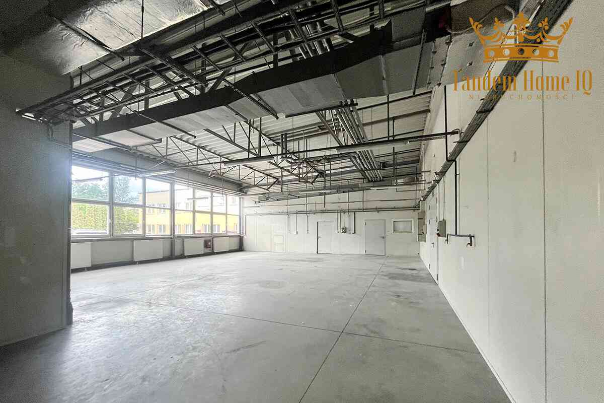 Do wynajęcia magazyn 231m2 na Żeraniu na Białołęce, trasa S8, biuro - zdjęcie 3