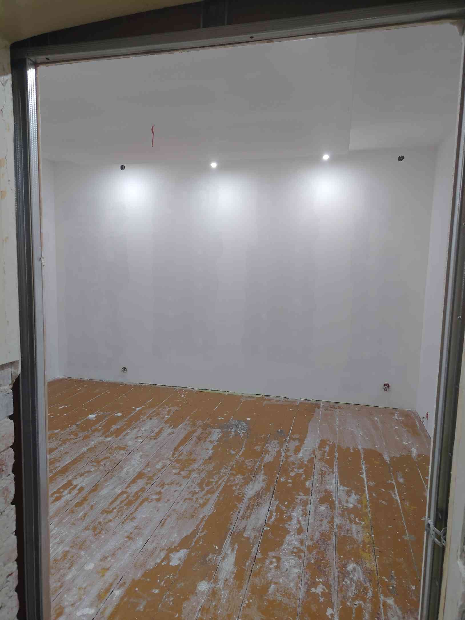 Kawalerka 33,60m2+piwnica, działka, komórka i strych - zdjęcie 5