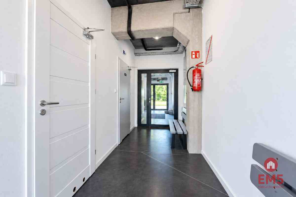 lokal 210 m2 - sport, fitness, sala ćwiczeń - zdjęcie 3
