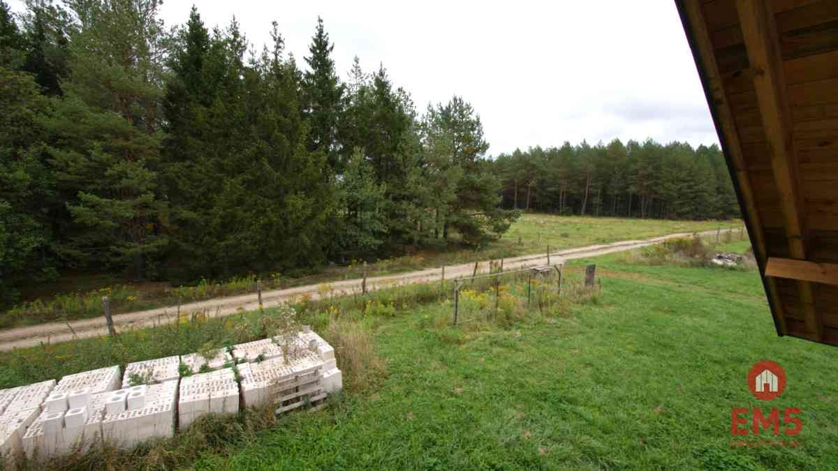 Dom w otoczeniu lasu | działka 2400 m² - zdjęcie 17