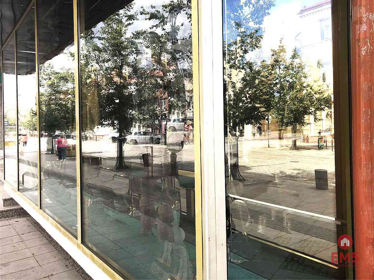 Ścisłe centrum 300 m2 parter plus piętro - zdjęcie 9