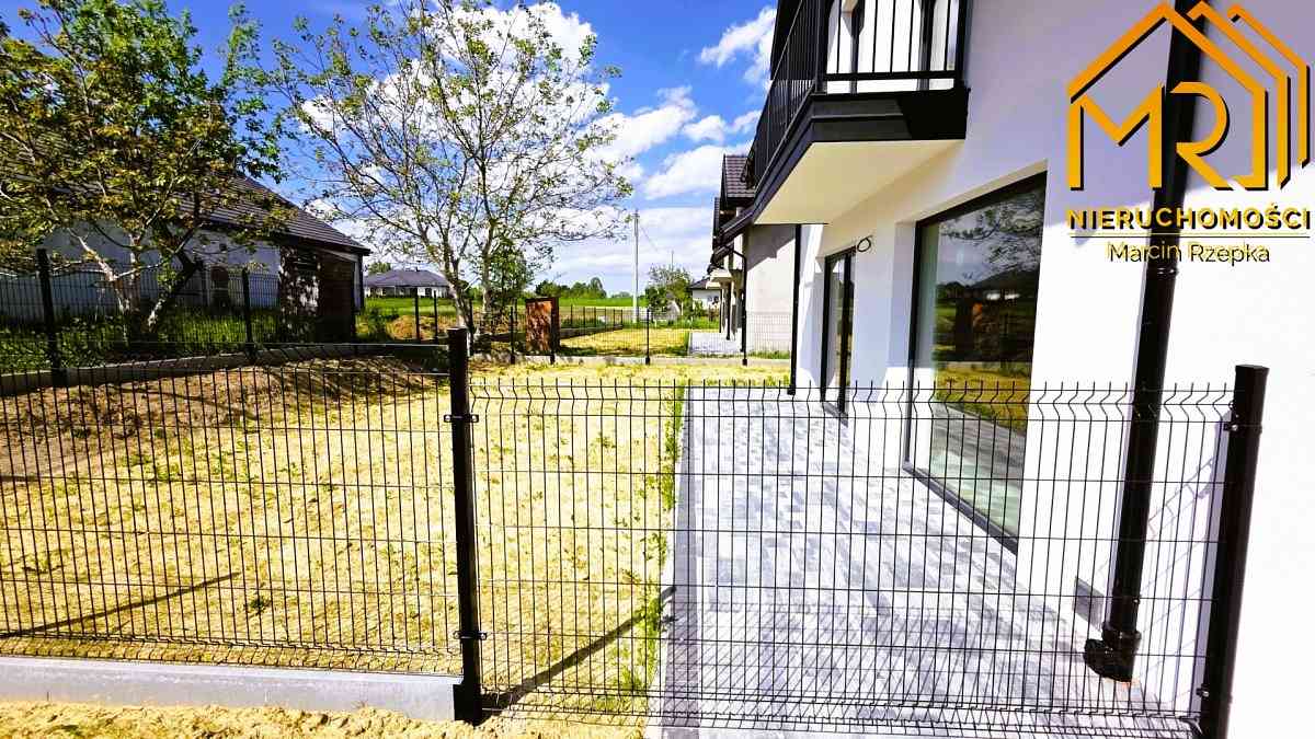 Dom w zabudowie bliźniaczej – blisko Tarnowa - zdjęcie 4