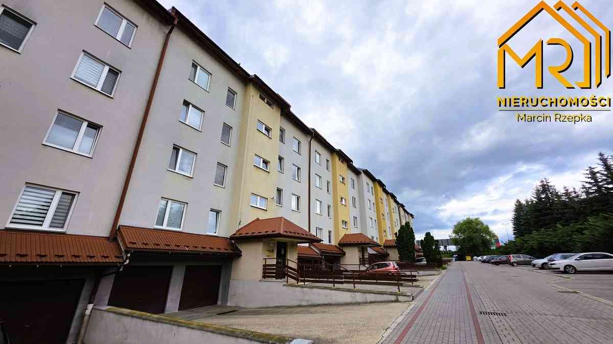 Mieszkanie po remoncie na zamkniętym osiedlu – Tar