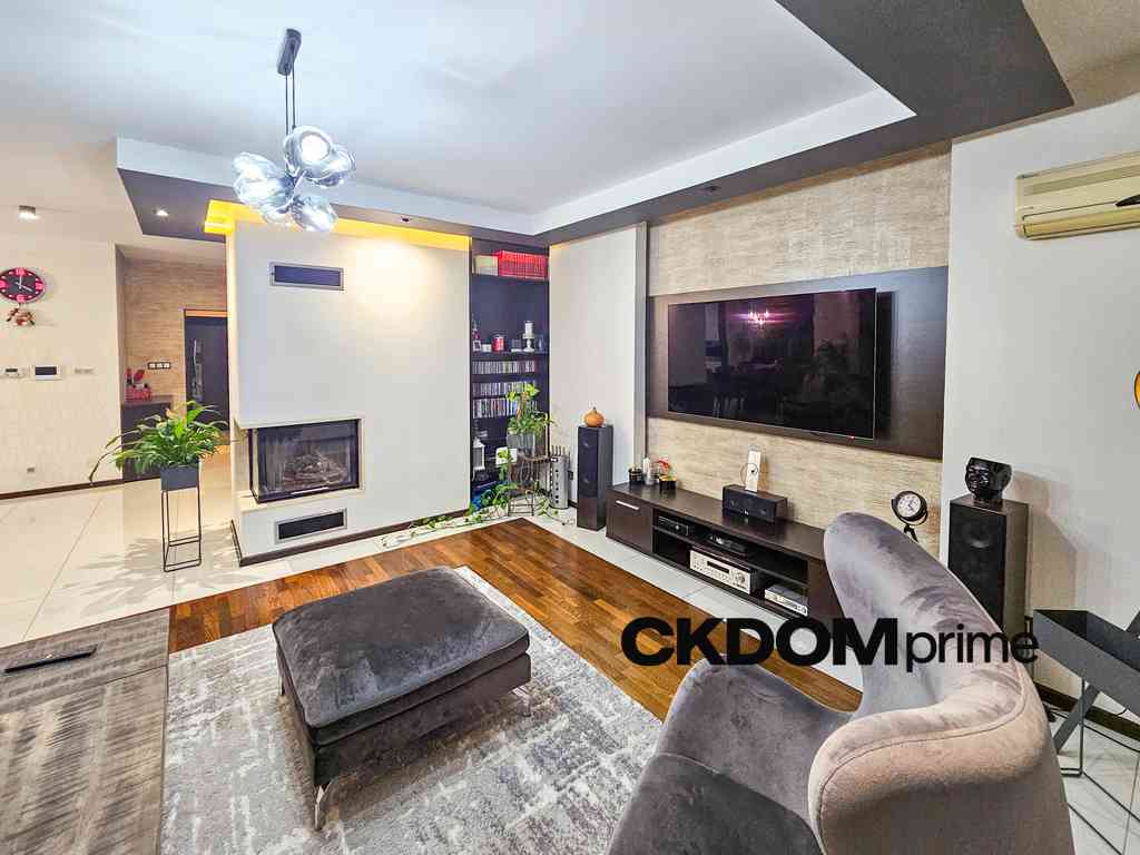 Dom wolnostojący Kielce Zalesie, 6 pokoi, 954 m² - zdjęcie 2
