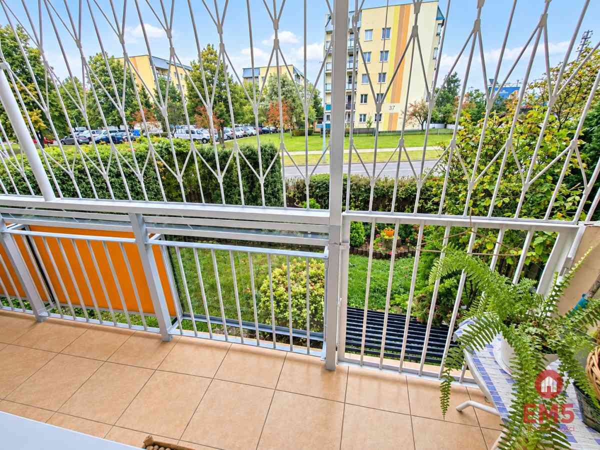 Zadbane mieszkanie na parterze - zdjęcie 6