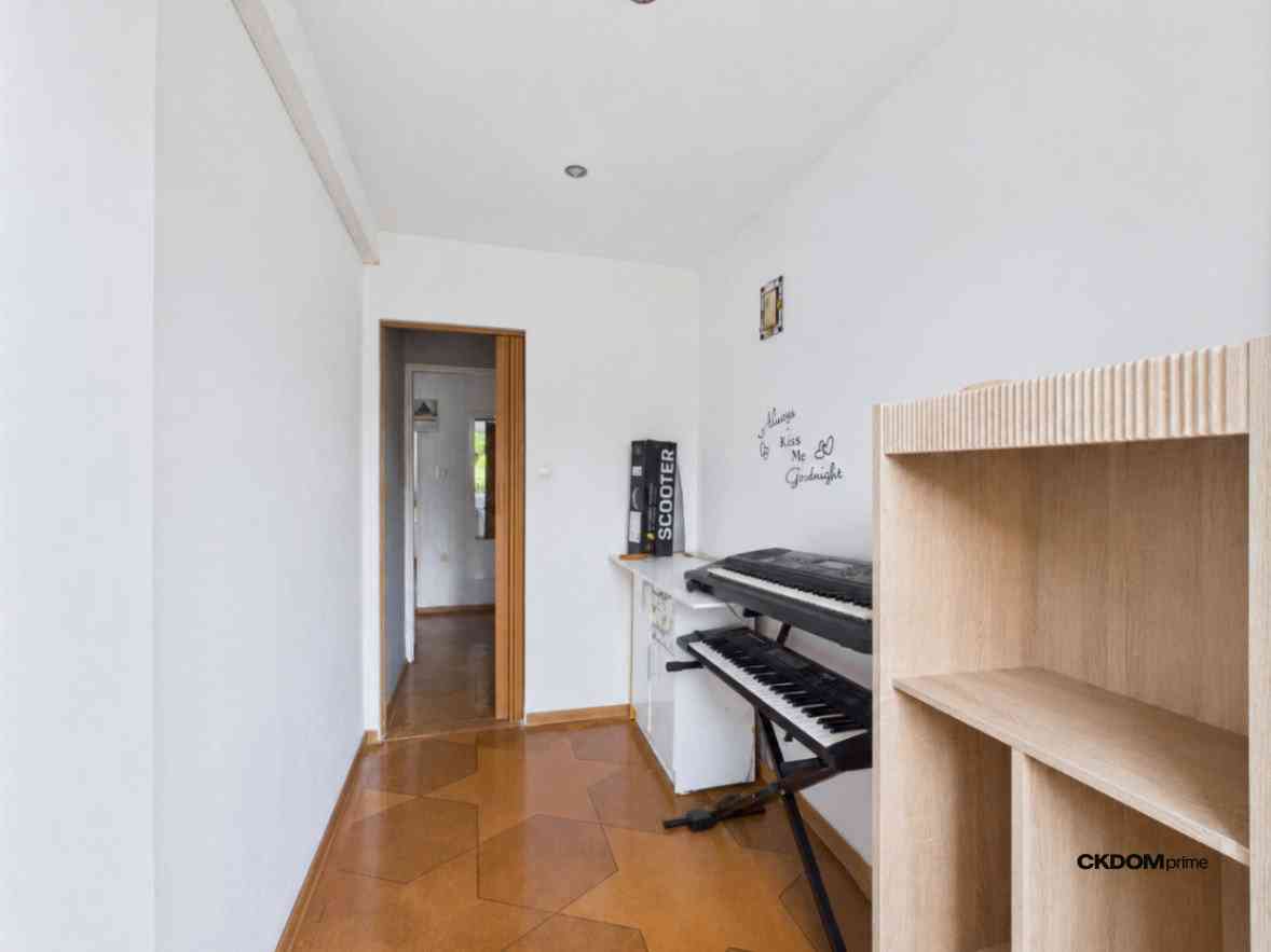 7 pokoi i 125 m² możliwości | Dom w Puławach - zdjęcie 4