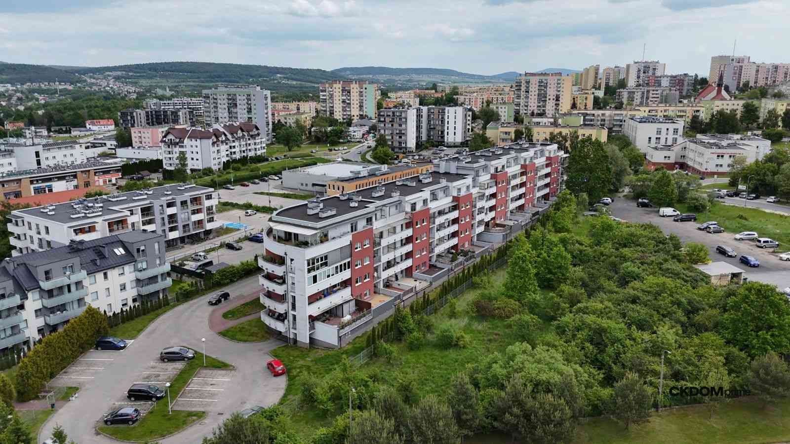 Dwupoziomowe mieszkanie Kielce Stok piwnica 40 m2 - zdjęcie 21