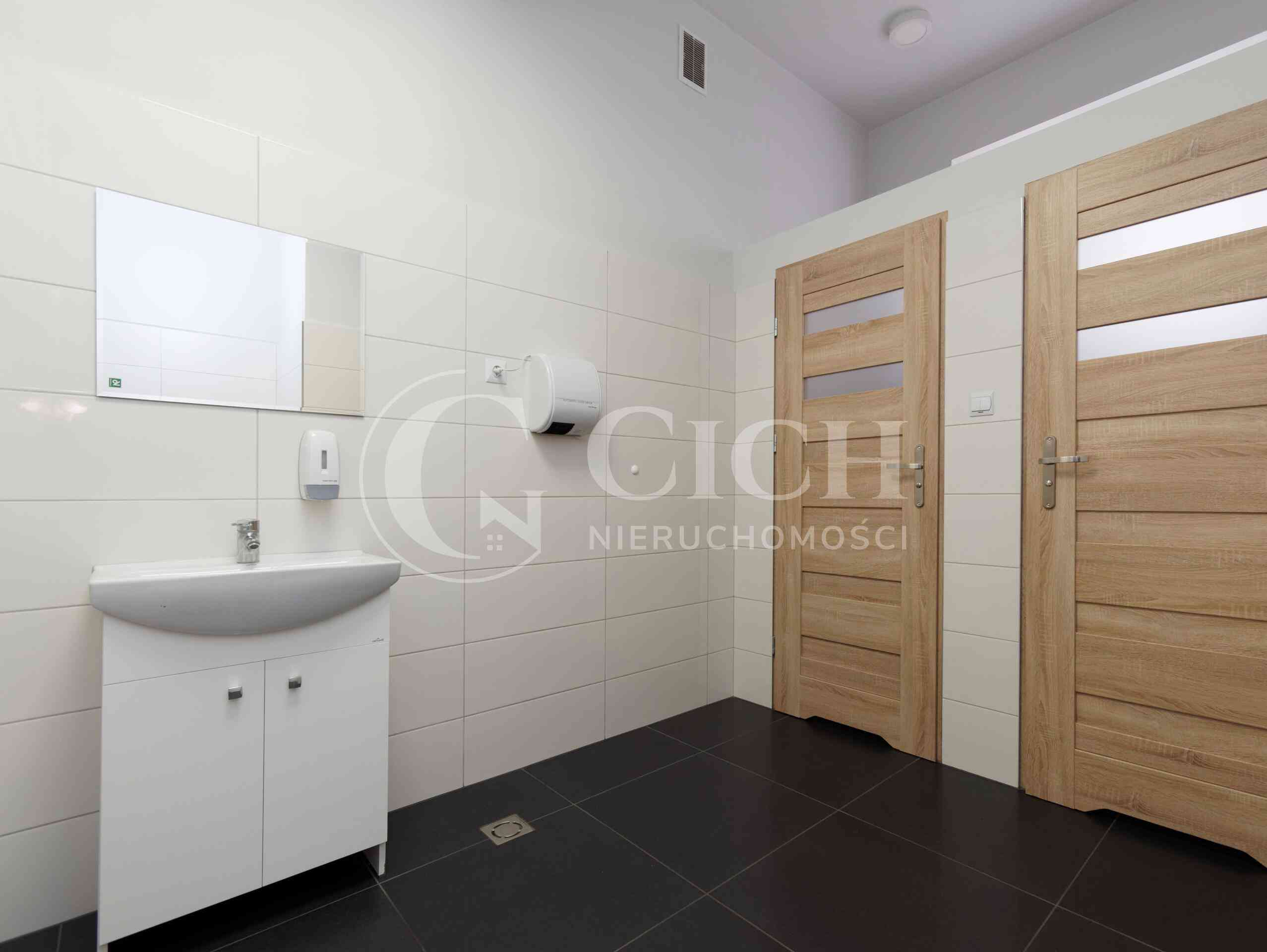 Lokal biurowy 9,99 m² w Tarnowa – idealny pod działalność jednoosobową - zdjęcie 3