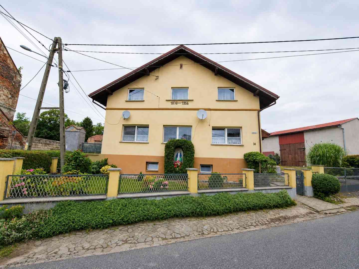 Radoszowy, ul. Głowna 34, gmina Pawłowiczki