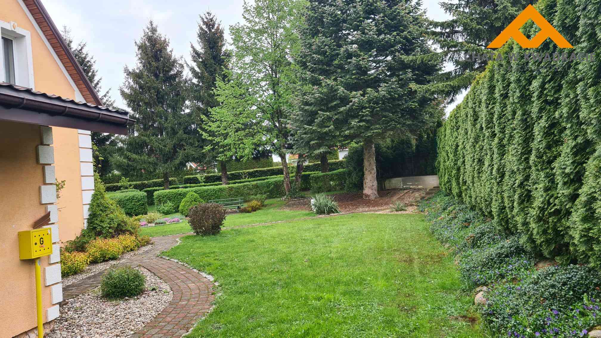 Przestronny dom z przeznaczeniem na Rodzinny Dom Seniora | 10 pokoi i zaplecze | Ługwałd k. Olsztyna - zdjęcie 4