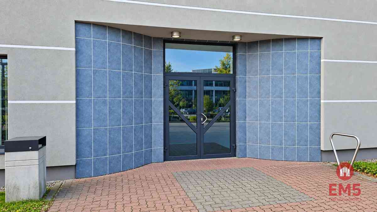 Lokal użytkowy 262 m2 - zdjęcie 4