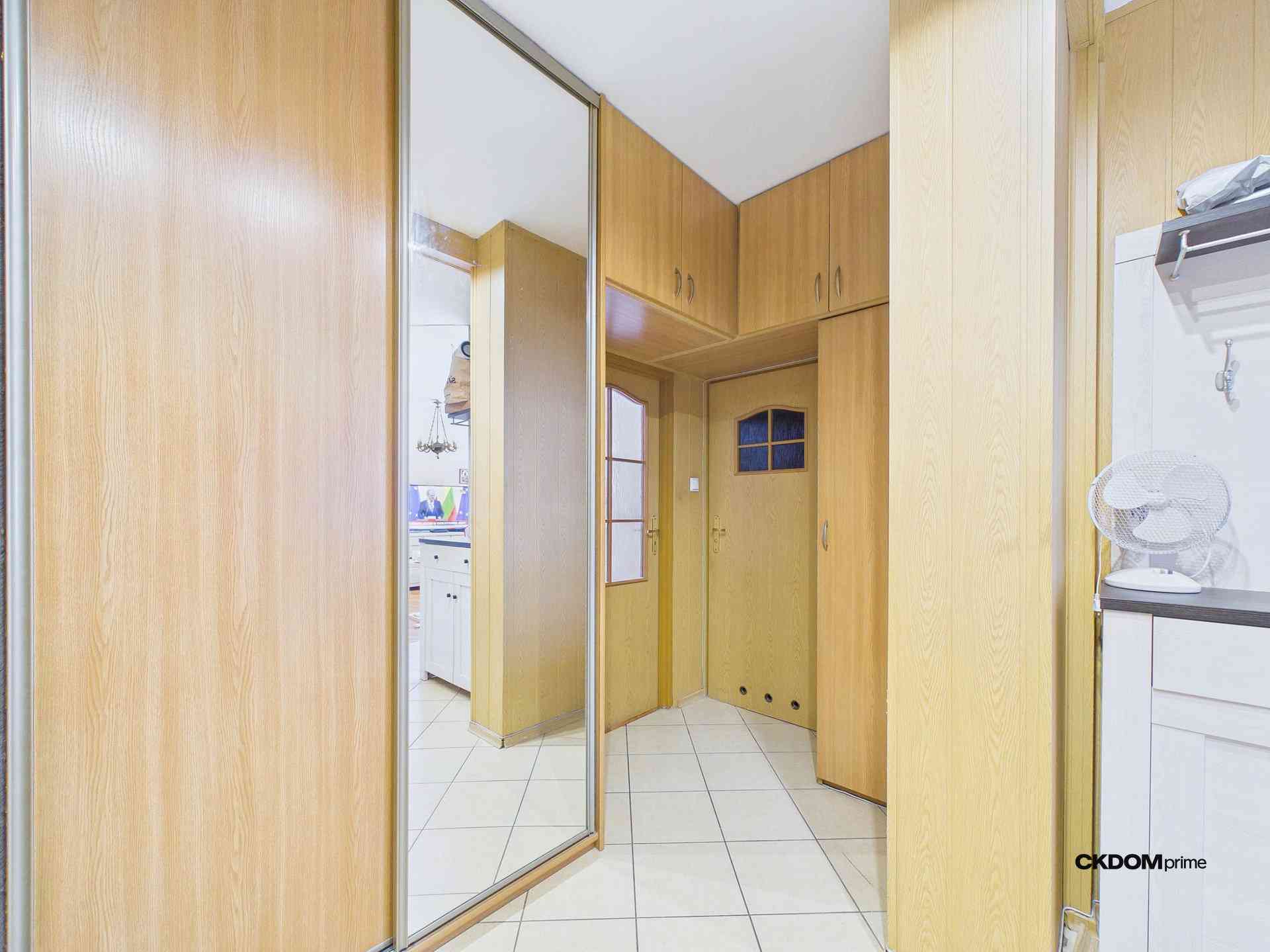 Mieszkanie 2 pokoje z balkonem w świetnej lokalizacji w Busku-Zdroju - zdjęcie 3