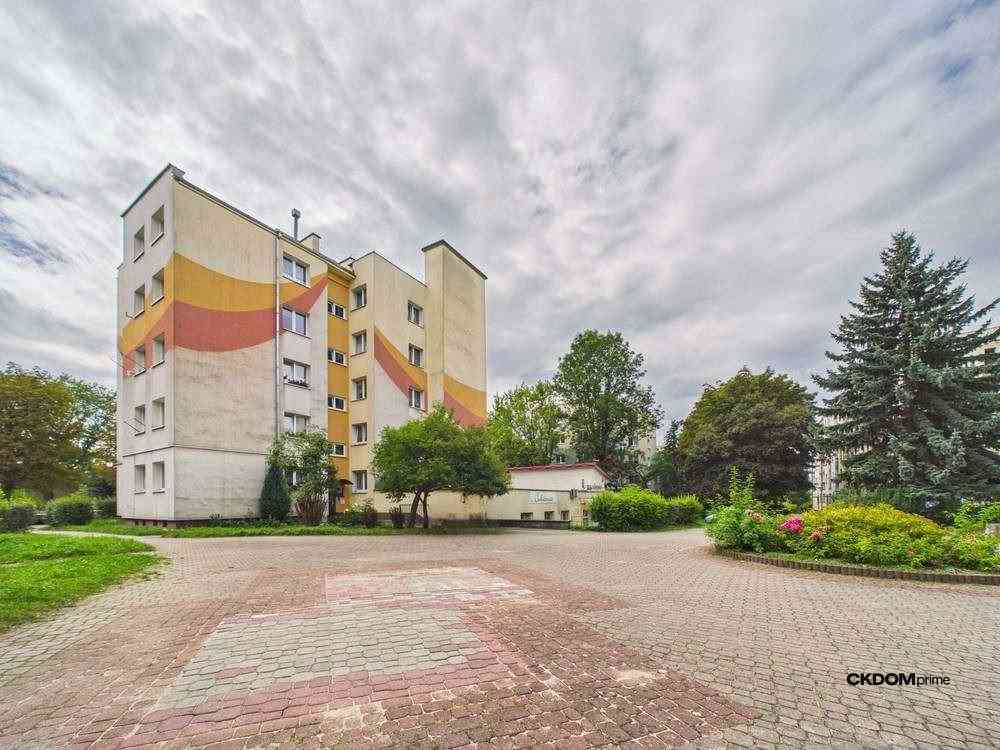 Mieszkanie po generalnym remoncie , osiedle KSM / 1. piętro z balkonem - zdjęcie 14