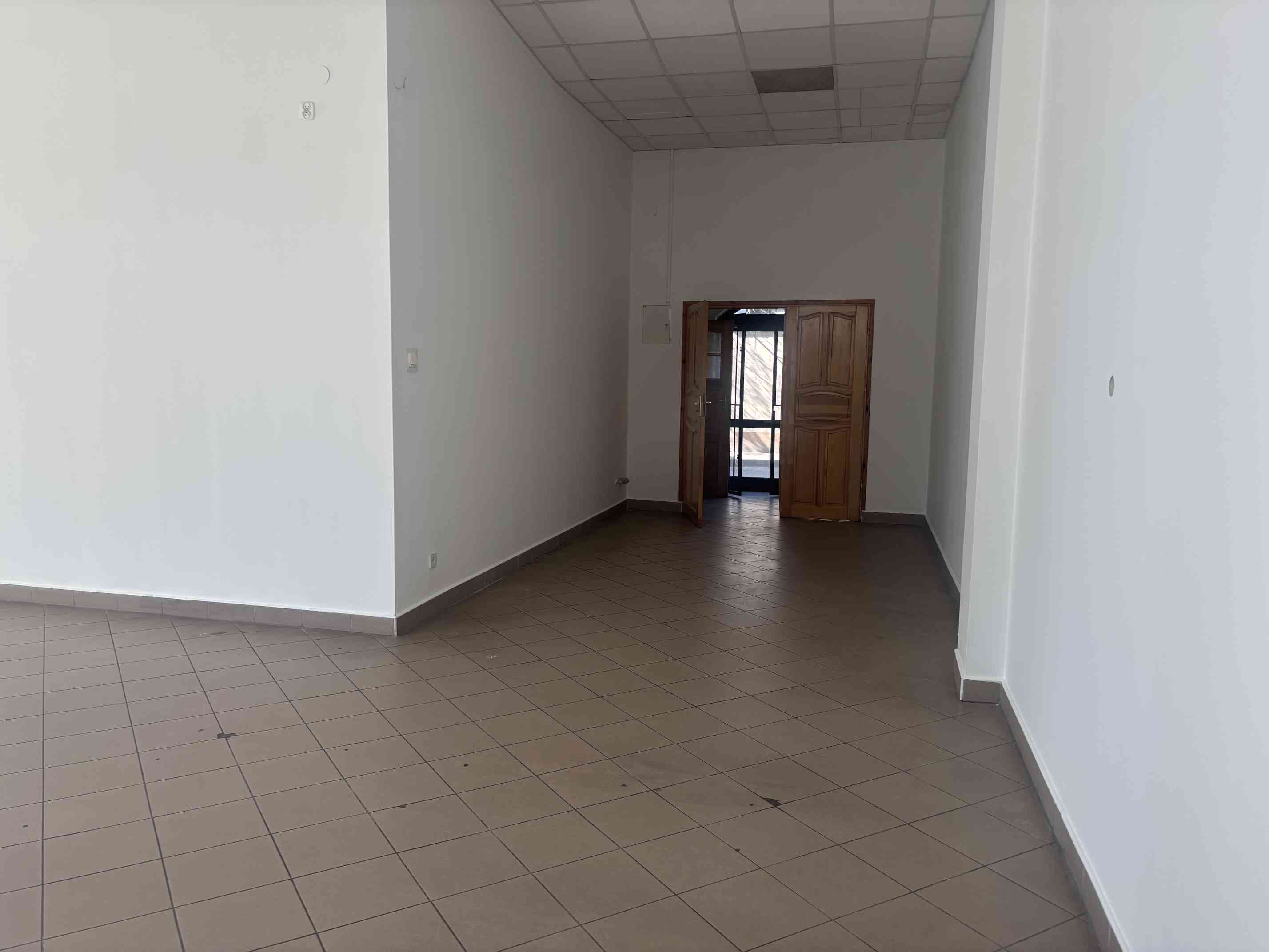 Lokal usługowy z witryną i klimatyzacją, 117 m², Brodnica - zdjęcie 11