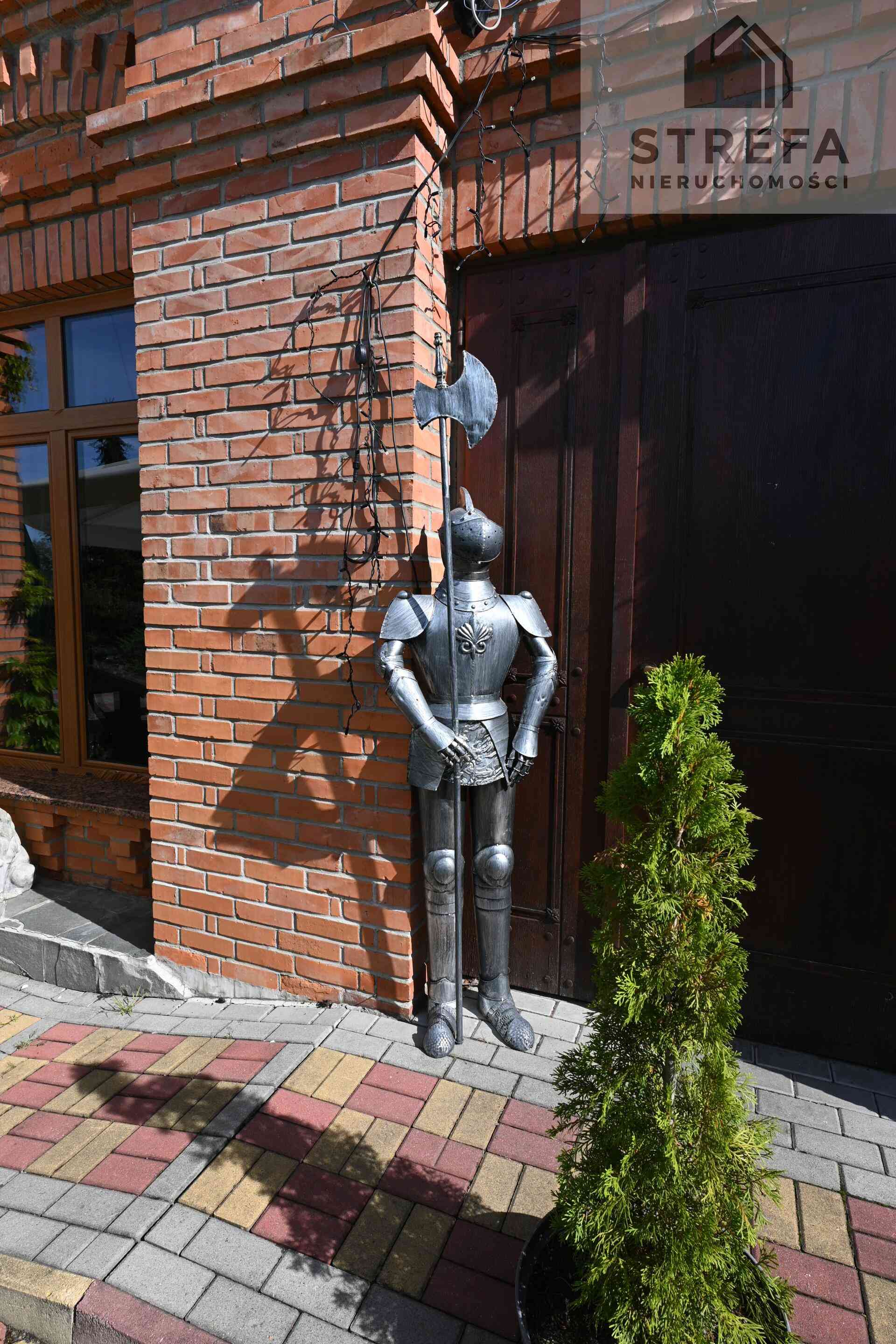 Zamek, hotel, restauracja, gotowy biznes - zdjęcie 13