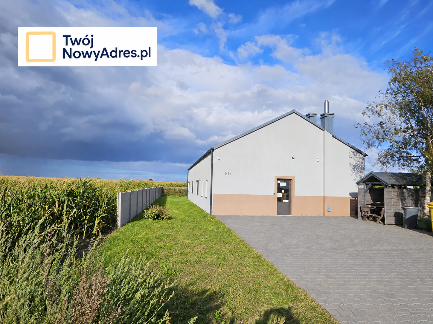 Budynek inwestycyjny 423,82 m², 15 pokoi z łazienkami, Samołęż - zdjęcie 1